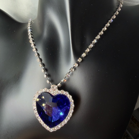 Lux design Blue Heart Pendant Necklace adjustable diamond zirconia - Picture 10 of 15